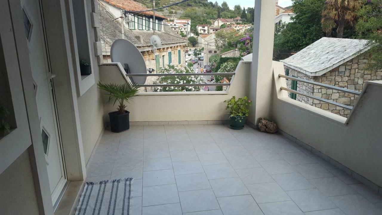 Apartment Vana Stomorska Buitenkant foto